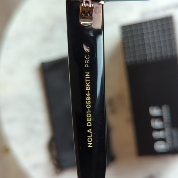 Diff Nola Sunglasses - Picture 2 of 4